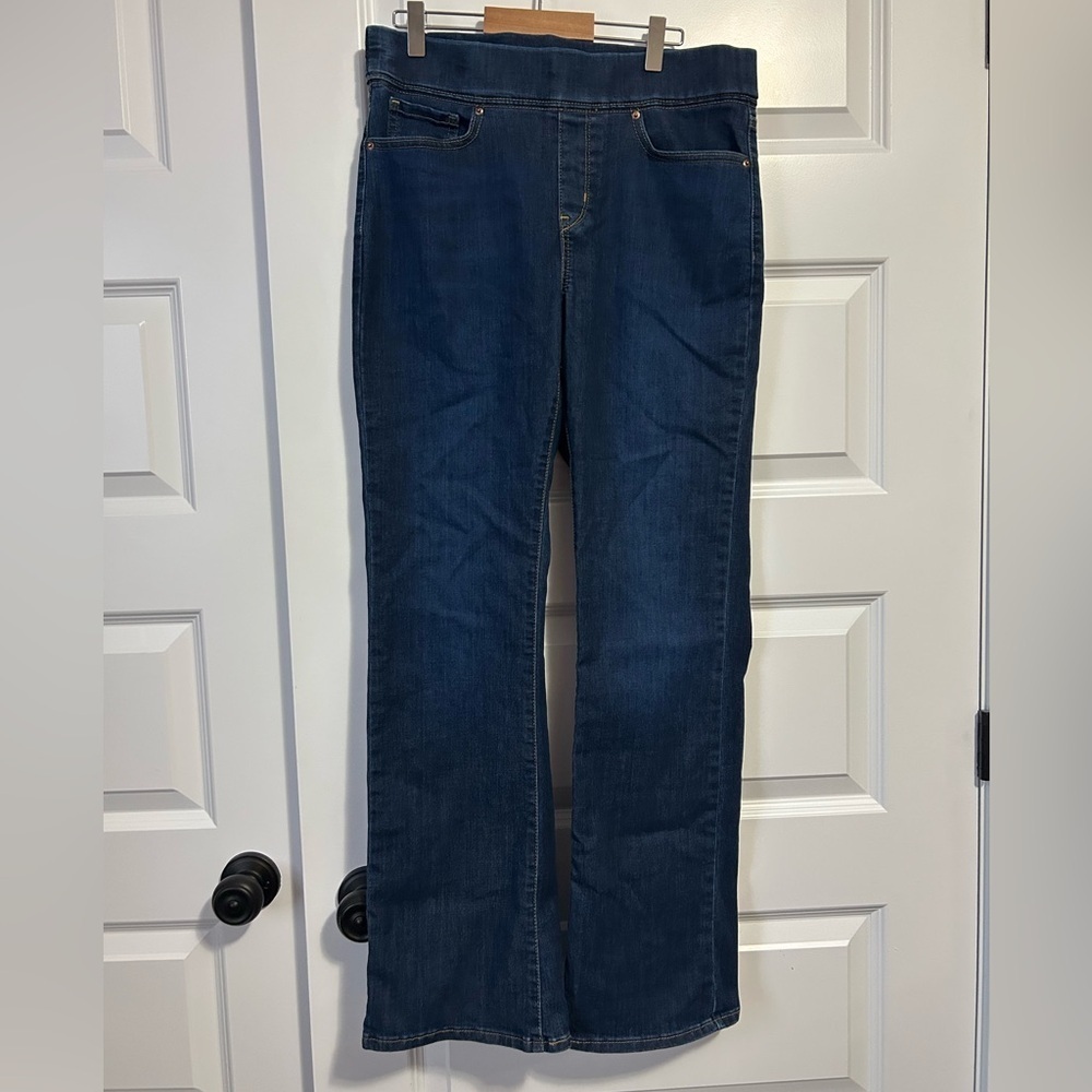 Signature by Levi Strauss Totally Shaping Pull-on Dark Blue Boot Cut Jeans 30x30